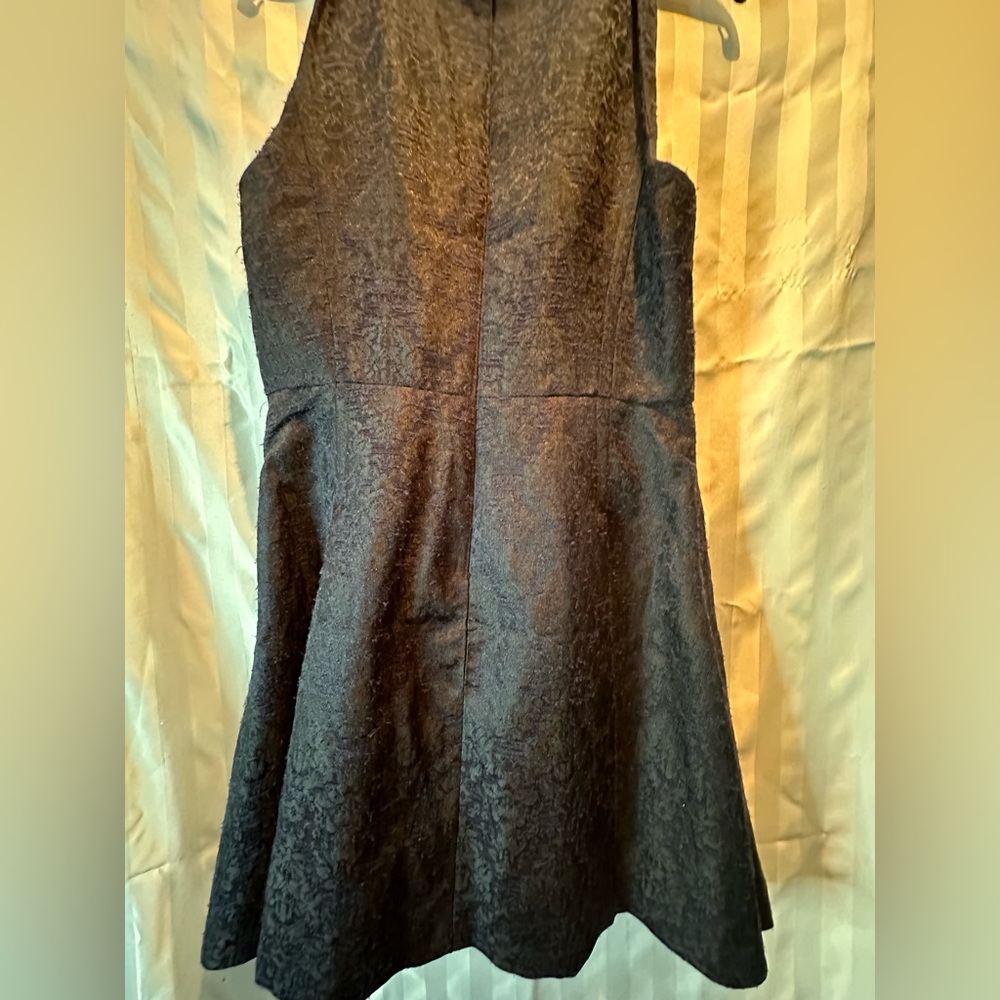Banana Republic V-Neck Sleeveless Navy Blue Tapestry Dress - Picture 10 of 10